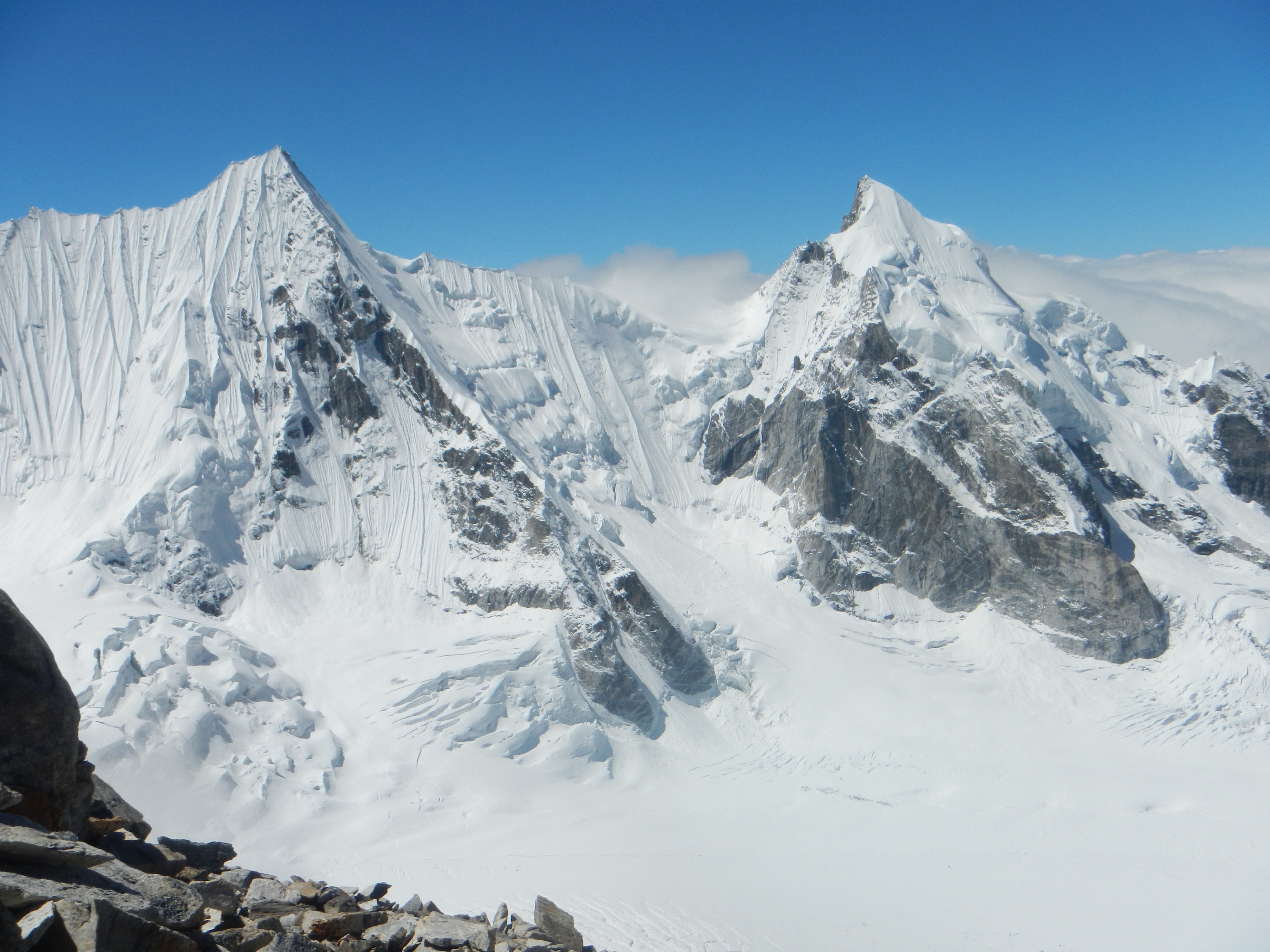 西ネパール未踏峰(6080m)登頂  2017.09.05 11:50