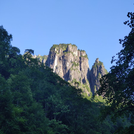 錫丈岳左方カンテ