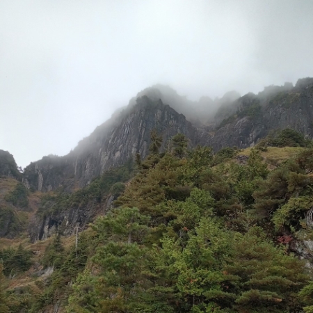 錫杖岳　見張り塔からずっと